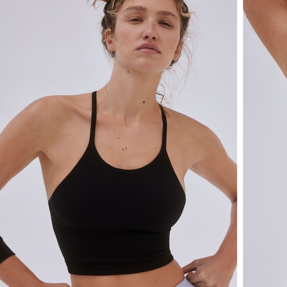 Good Karma Crop top in XS / in WASHED BLACK 🖤 she HAS the Leaf 🍁 Logo NWOT 🖤